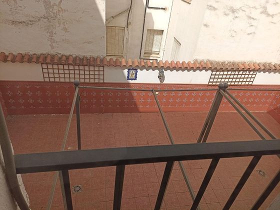Foto 2 de Chalet en venta en Viñuela - Rescatado de 6 habitaciones con terraza y balcón