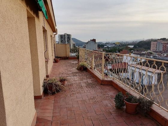Foto 1 de Àtic en venda a Centre - Rubí de 7 habitacions amb terrassa i garatge