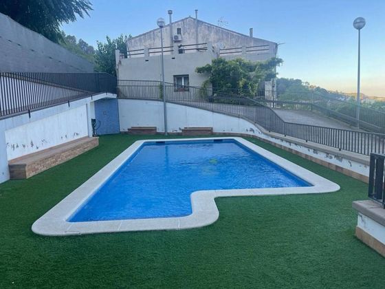 Foto 1 de Pis en venda a Cervelló de 3 habitacions amb terrassa i piscina