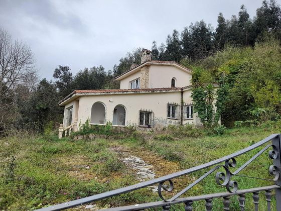 Foto 2 de Xalet en venda a Val de San Vicente de 4 habitacions amb jardí