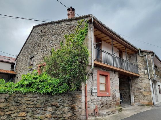 Foto 1 de Casa en venta en Corrales de Buelna (Los) de 4 habitaciones y 258 m²