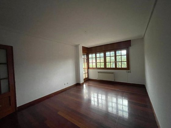 Foto 2 de Pis en venda a Ampuero de 2 habitacions amb terrassa i calefacció
