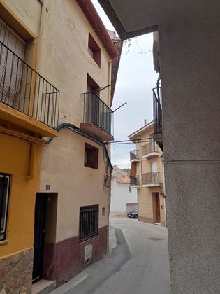 Foto 1 de Venta de casa en calle Virgen del Carmen de 3 habitaciones con balcón
