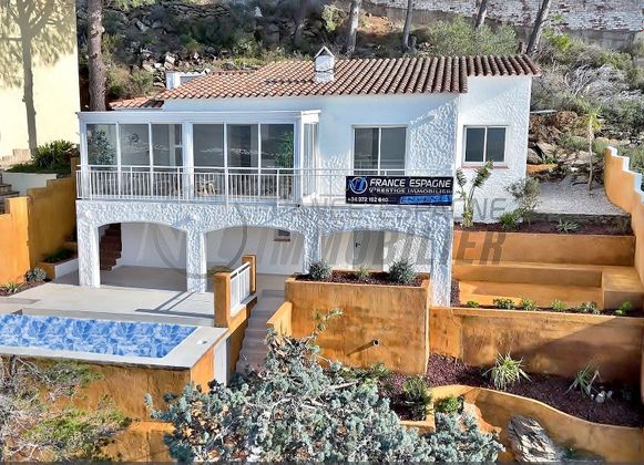 Foto 2 de Xalet en venda a Port Esportiu - Puig Rom - Canyelles de 3 habitacions amb terrassa i piscina