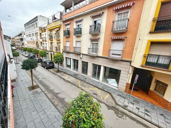 Foto 1 de Pis en venda a Andújar de 4 habitacions amb terrassa i balcó