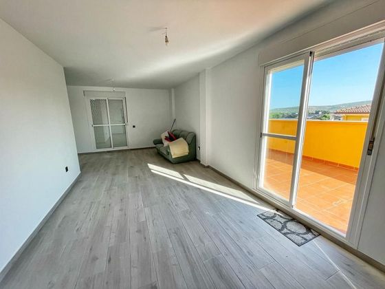 Foto 2 de Àtic en venda a Andújar de 3 habitacions amb terrassa i garatge