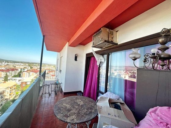 Foto 1 de Piso en venta en Andújar de 4 habitaciones con terraza y ascensor