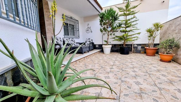 Foto 2 de Casa en venda a calle Victoriano Jimenez Soto de 2 habitacions amb terrassa i garatge