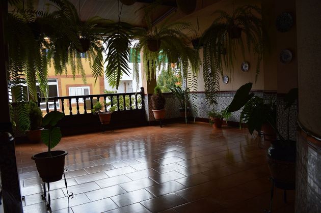Foto 1 de Casa en venta en Tamaraceite de 6 habitaciones con terraza y jardín