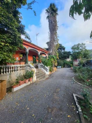 Foto 2 de Venta de chalet en Portada Verde-Lomo Espino-Guanche de 8 habitaciones con garaje y jardín