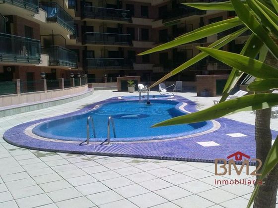 Foto 2 de Pis en venda a Zona Port de 2 habitacions amb terrassa i piscina