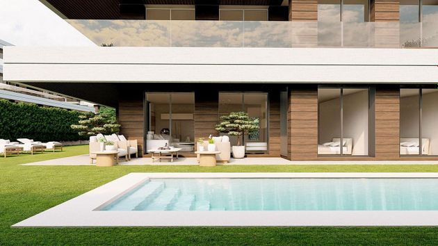 Foto 1 de Piso en venta en La Moraleja distrito de 3 habitaciones con terraza y piscina