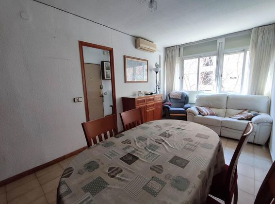 Foto 1 de Piso en venta en calle De Tarba de 3 habitaciones con aire acondicionado y calefacción