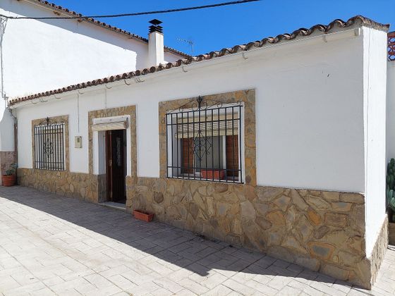 Foto 1 de Venta de casa en Cortes de la Frontera de 4 habitaciones con terraza