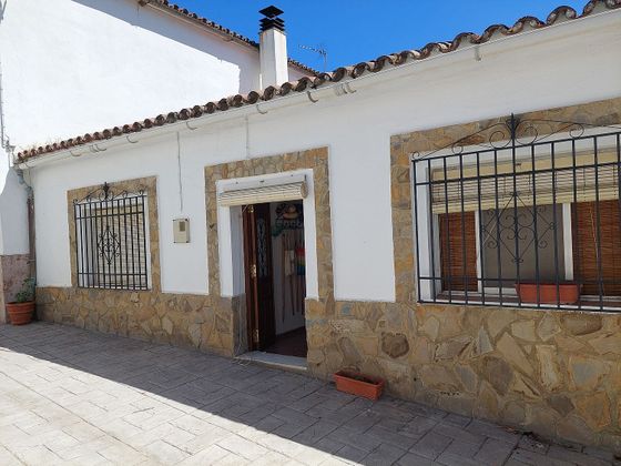 Foto 2 de Venta de casa en Cortes de la Frontera de 4 habitaciones con terraza