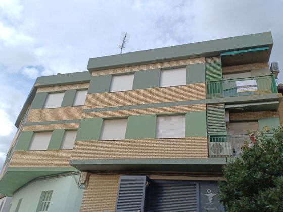Foto 2 de Venta de piso en calle Constitución de 4 habitaciones con terraza y garaje