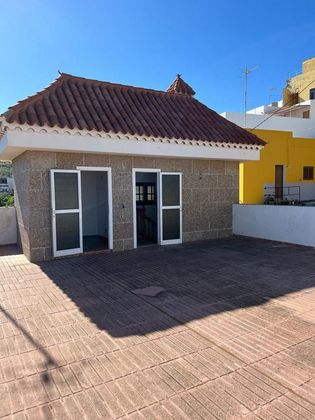 Foto 1 de Casa adossada en venda a San Lorenzo de 4 habitacions amb terrassa