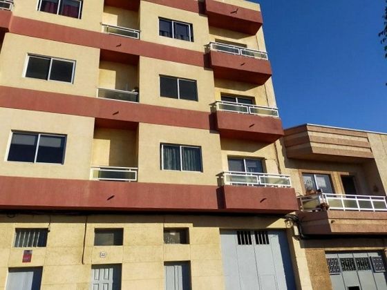 Foto 2 de Pis en venda a Callejón del Castillo - El Calero - Las Huesas de 3 habitacions amb balcó