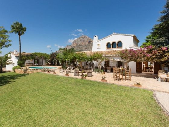 Foto 1 de Casa rural en venda a Montgó - Partida Tosal de 6 habitacions amb terrassa i piscina