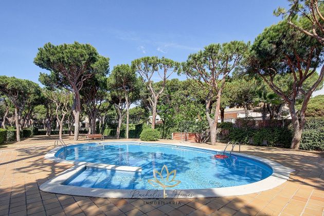 Foto 1 de Casa adossada en venda a Gavà Mar de 5 habitacions amb terrassa i piscina