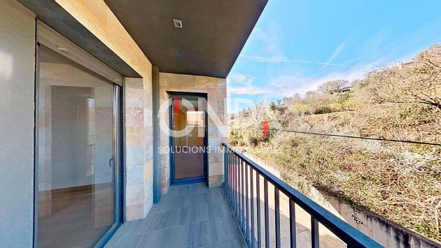 Foto 2 de Piso en venta en avenida De Lleida de 3 habitaciones con terraza y calefacción