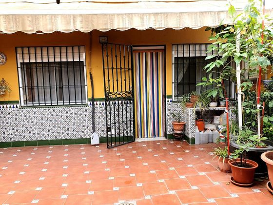 Foto 2 de Venta de casa adosada en Villanueva del Ariscal de 4 habitaciones con terraza y balcón