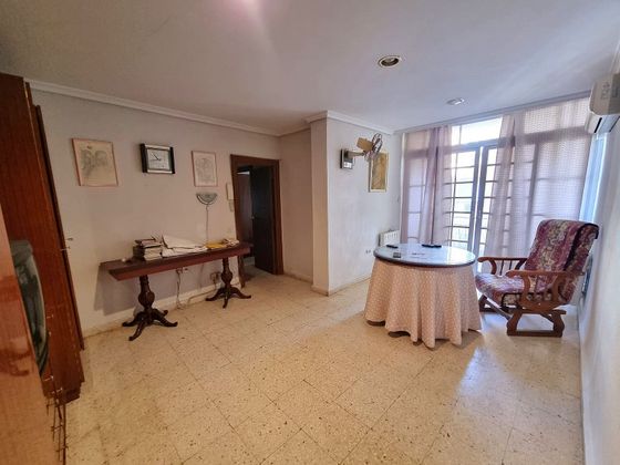 Foto 2 de Pis en venda a Almendralejo de 4 habitacions amb balcó i aire acondicionat