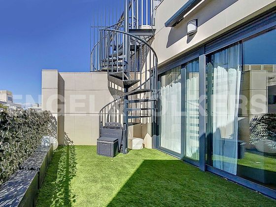 Foto 2 de Ático en venta en Montecarmelo de 3 habitaciones con terraza y piscina