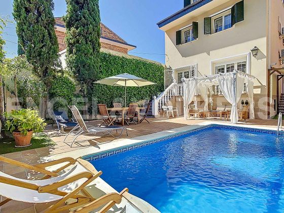 Foto 1 de Chalet en venta en Peñagrande de 4 habitaciones con terraza y piscina