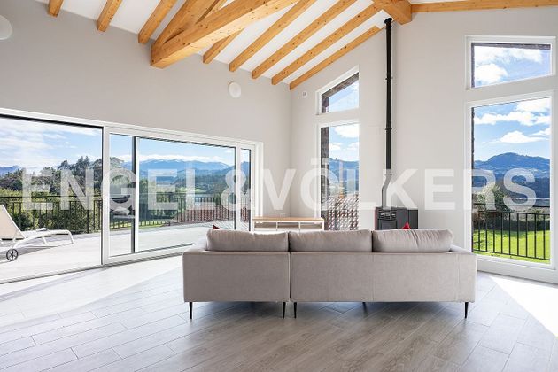 Foto 1 de Xalet en venda a Tazones - Argüero de 4 habitacions amb terrassa i garatge