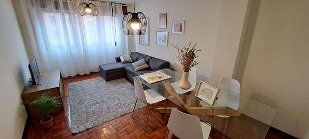 Foto 1 de Pis en lloguer a Santo Domingo de 2 habitacions amb mobles i calefacció