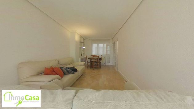 Foto 1 de Piso en venta en Ciudad Naranco de 3 habitaciones con terraza y garaje