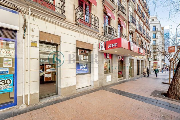 Foto 2 de Local en alquiler en calle De Goya de 73 m²