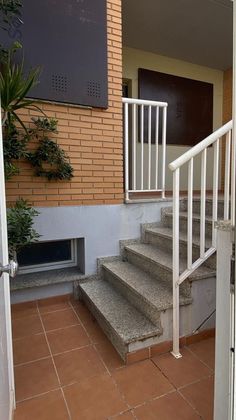 Foto 1 de Casa adossada en venda a Guardamar de 4 habitacions amb terrassa i piscina