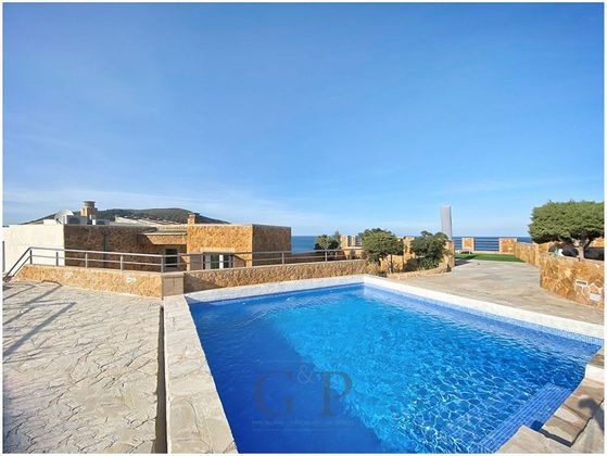 Foto 2 de Venta de casa en Capdepera de 6 habitaciones con terraza y piscina