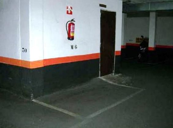 Foto 1 de Garatge en venda a calle Valle del Silencio de 10 m²