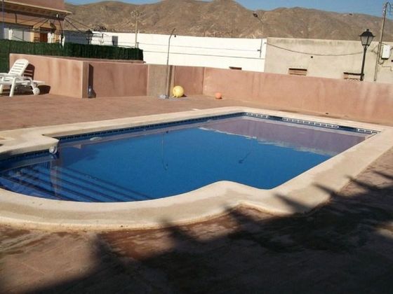 Foto 2 de Casa en venda a Cuevas del Almanzora pueblo de 2 habitacions amb terrassa i piscina