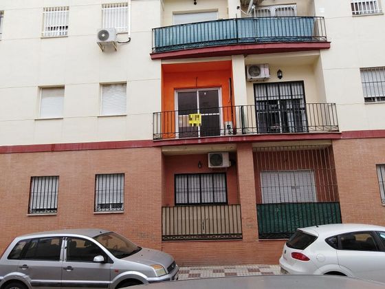 Foto 2 de Pis en venda a calle Costa del Sol de 3 habitacions amb terrassa i ascensor