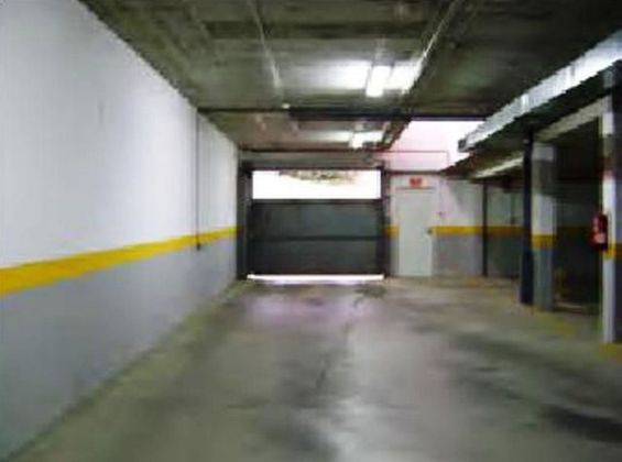 Foto 2 de Garaje en venta en calle Almería de 10 m²
