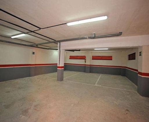 Foto 1 de Garatge en venda a calle Ronda de 10 m²