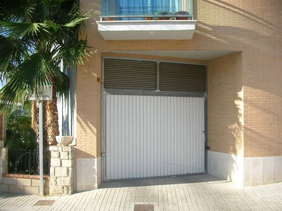 Foto 2 de Garaje en venta en avenida Carles Salvador de 28 m²