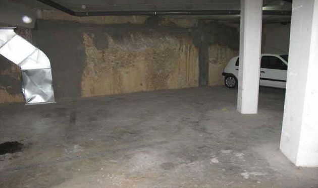 Foto 2 de Venta de garaje en calle Del General Moragues de 10 m²