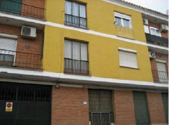 Foto 2 de Piso en venta en calle Toledo de 3 habitaciones y 120 m²