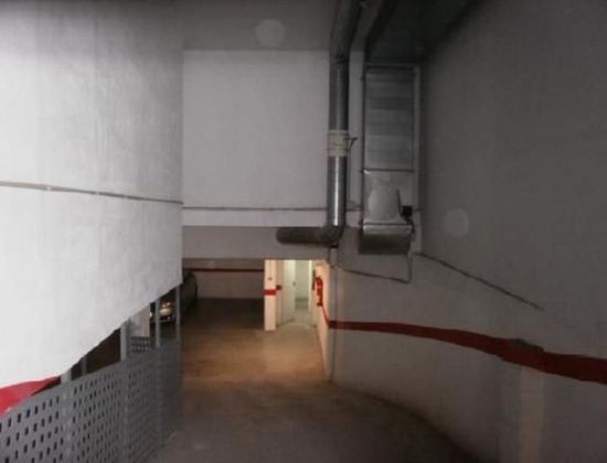 Foto 1 de Garatge en venda a avenida Prat de la Riba de 10 m²