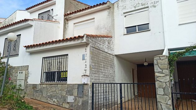 Foto 1 de Casa en venda a calle Sor Lucía Alía de 4 habitacions amb terrassa