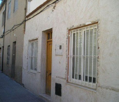 Foto 1 de Casa en venda a calle San Jaime de 3 habitacions amb terrassa