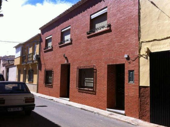 Foto 1 de Venta de casa en calle Cristo de la Humildad de 4 habitaciones y 229 m²