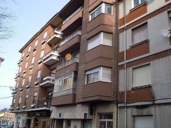 Foto 2 de Pis en venda a calle Doctor Marañón de 4 habitacions amb terrassa i balcó