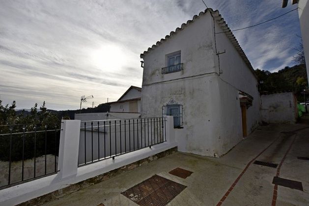 Foto 1 de Casa en venda a calle Aguayar de 3 habitacions i 132 m²