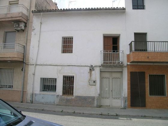 Foto 2 de Casa en venda a calle Major de 3 habitacions i 185 m²